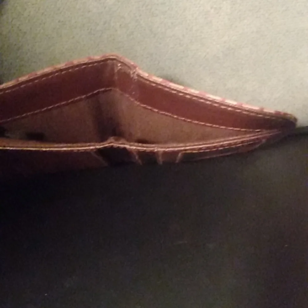 Trifold Wallet - Picture 4 of 4